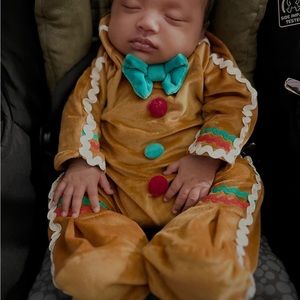 Ginger bread outfit